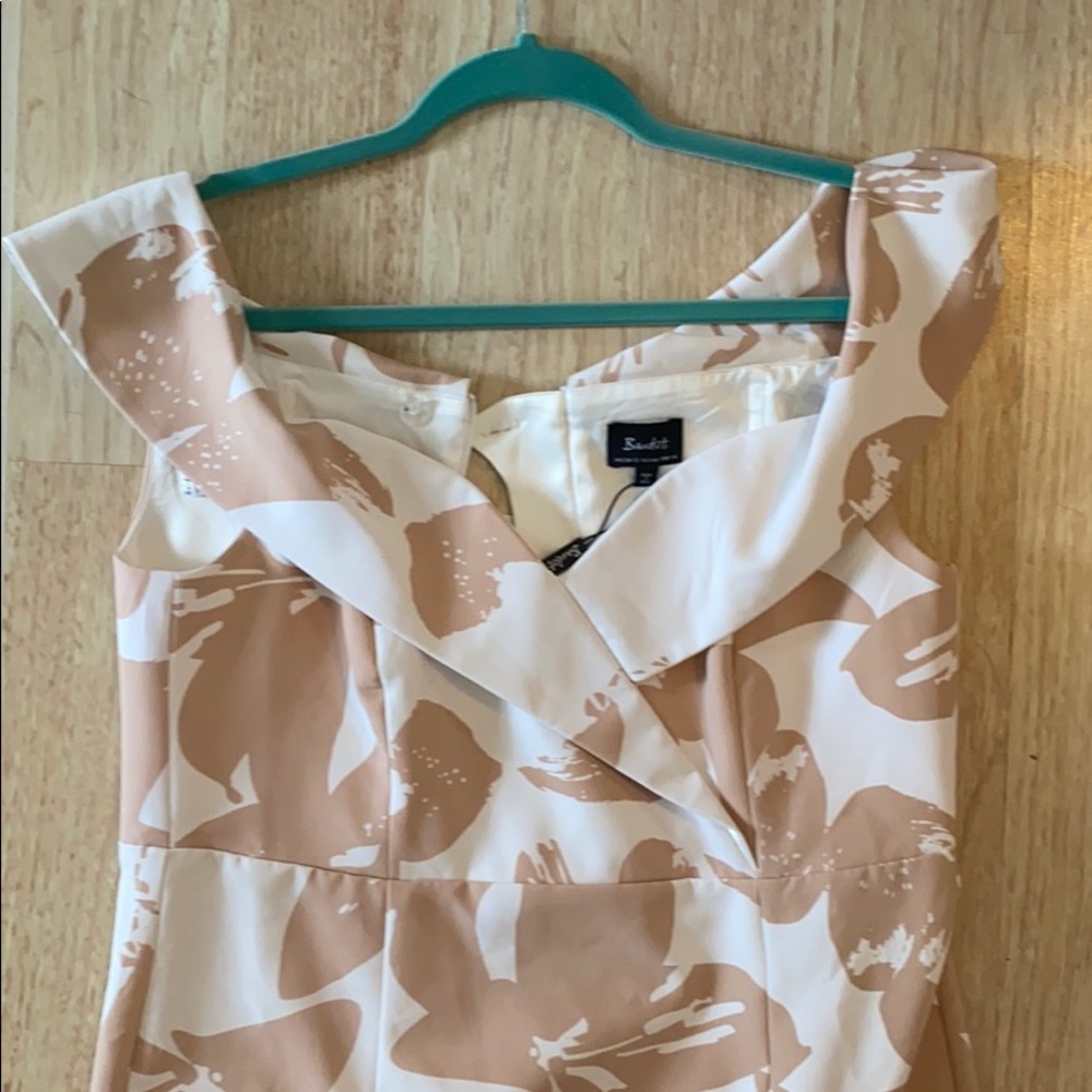 Dress - Picture 2 of 3